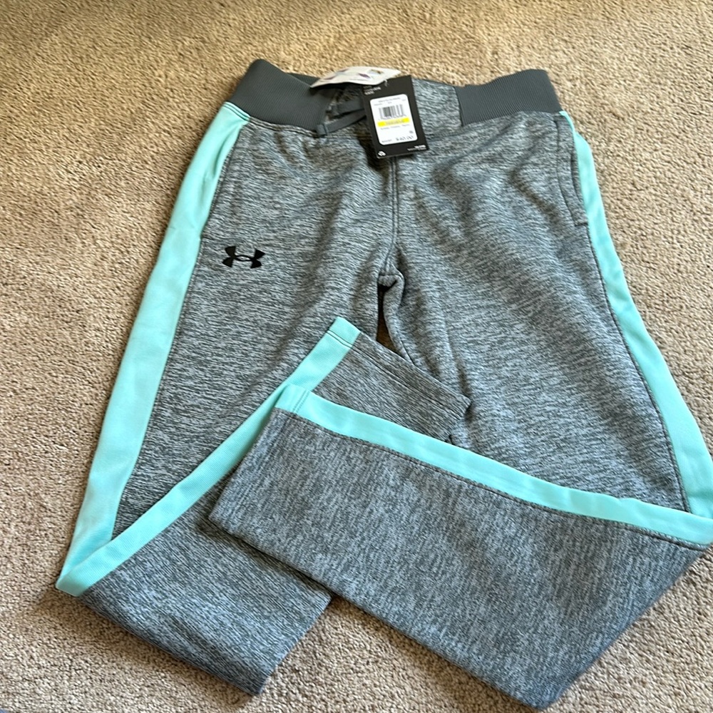 Brand new with tags girls Under Armour fleece pants
